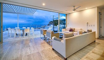 Breathtaking 3BR Condo - Private Pool - Sunsets