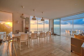 Breathtaking 3BR Condo - Private Pool - Sunsets