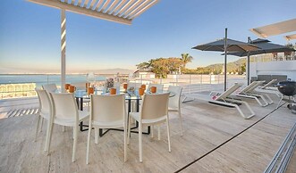 Breathtaking 3BR Condo - Private Pool - Sunsets