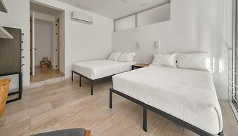 Breathtaking 3BR Condo - Private Pool - Sunsets