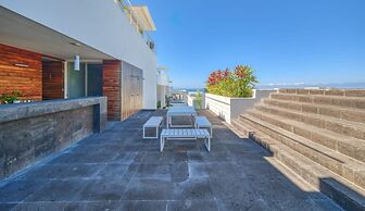 Breathtaking 3BR Condo - Private Pool - Sunsets