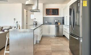Breathtaking 3BR Condo - Private Pool - Sunsets