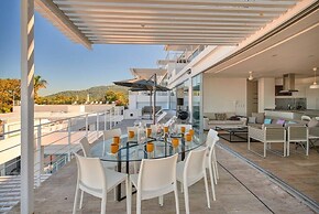Breathtaking 3BR Condo - Private Pool - Sunsets