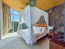 Luxury Oceanfront Villa - Private Beach - Pool