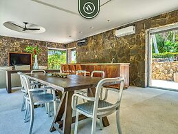 Luxury Oceanfront Villa - Private Beach - Pool