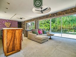 Luxury Oceanfront Villa - Private Beach - Pool