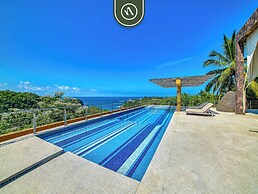 Luxury Oceanfront Villa - Private Beach - Pool