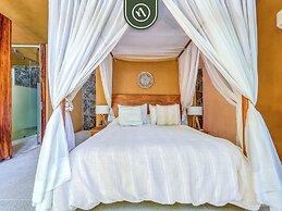 Luxury Oceanfront Villa - Private Beach - Pool