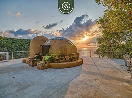 Luxury Oceanfront Villa - Private Beach - Pool