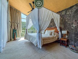 Luxury Oceanfront Villa - Private Beach - Pool