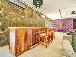 Luxury Oceanfront Villa - Private Beach - Pool