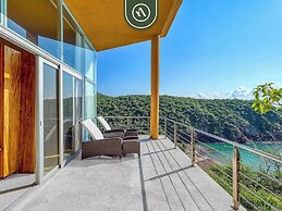 Luxury Oceanfront Villa - Private Beach - Pool