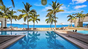 New Oceanfront 1 BR Condo - Gym - Beach - Pool