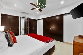 Elegant 2 BR Condo With Amazing Rooftop Pool