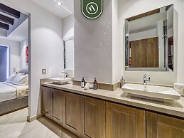 Luxury 2BR Condo in Romatic Zone - Rooftop Pool
