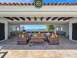 Luxury 2BR Condo in Romatic Zone - Rooftop Pool