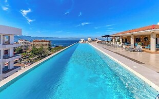 Luxury 2 BR in Romantic Zone - Rooftop Pool