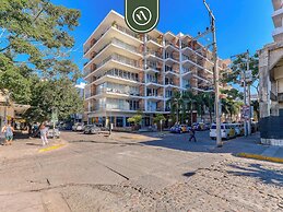 Luxury 2 BR in Romantic Zone - Rooftop Pool