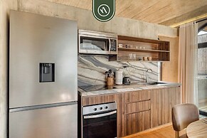 Luxury 1 BR Condo in Downtown - AC - Peaceful