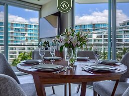 Oceanview 2 BR Condo - Beachclub - Pool - Ocean