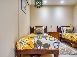 Oceanview 2 BR Condo - Beachclub - Pool - Ocean
