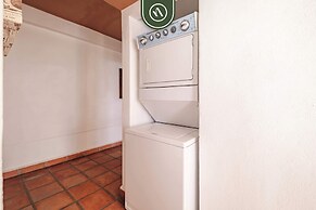 Amazing 2 BR Condo - Partial Oceanview - Pool