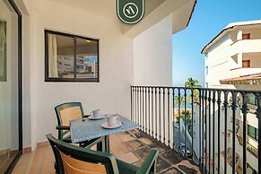 Amazing 2 BR Condo - Partial Oceanview - Pool
