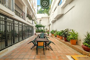 Amazing 2 BR Condo - Partial Oceanview - Pool