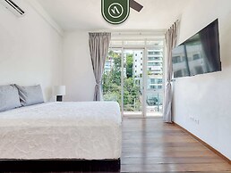 Ecofriendly 2BR Condo - Private Jacuzzi - Rooftop