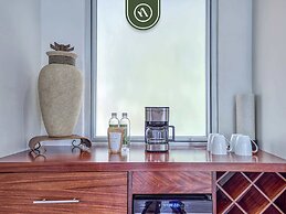 Ecofriendly 2BR Condo - Private Jacuzzi - Rooftop