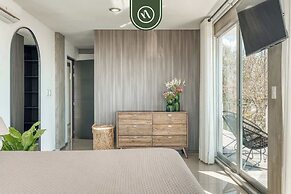 3 BR Condo - Panoramic Views - 5 Min to Downtown