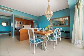 Oceanview 3BR Apt With Beach Access - Pool - Gym