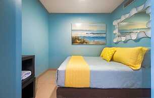 Oceanview 3BR Apt With Beach Access - Pool - Gym