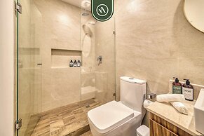 Stilysh 2 BR Condo in Versalles - Rooftop Pool