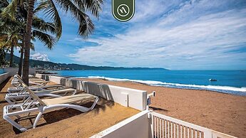 New Oceanview Condo With Beach - Pools - Gym