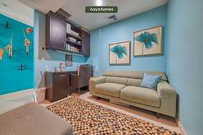 Oceanview 3BR Apt With Beach Access - Pools - Gym
