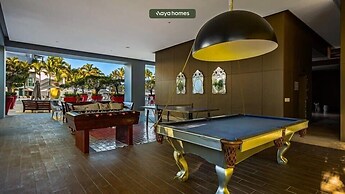Oceanview 3BR Apt With Beach Access - Pools - Gym