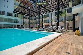 Cozy 1Br Apt - Pool - Gym - 2 Min to the Beach