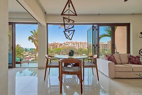 Great Apt With King Size bed - Rooftop Pool - Spa