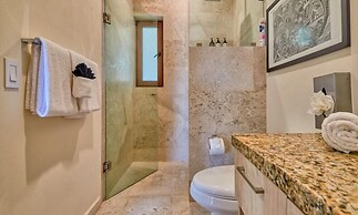 Great Apt With King Size bed - Rooftop Pool - Spa