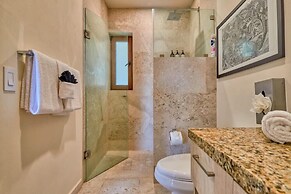 Great Apt With King Size bed - Rooftop Pool - Spa