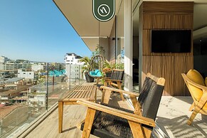 Amazing Condo With Rooftop Pool - Private Balcony