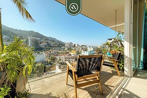 Amazing Condo With Rooftop Pool - Private Balcony