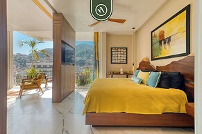 Amazing Condo With Rooftop Pool - Private Balcony