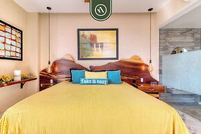 Amazing Condo With Rooftop Pool - Private Balcony