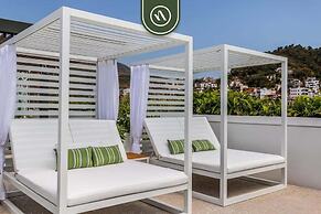 Amazing Condo With Rooftop Pool - Private Balcony