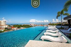 Amazing Condo With Rooftop Pool - Private Balcony