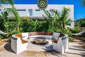 Amazing Condo With Rooftop Pool - Private Balcony
