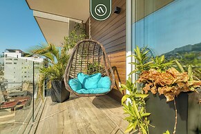 Amazing Condo With Rooftop Pool - Private Balcony