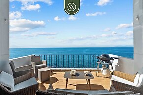 Oceanfront 2 BR Condo With Spectacular View - Pool